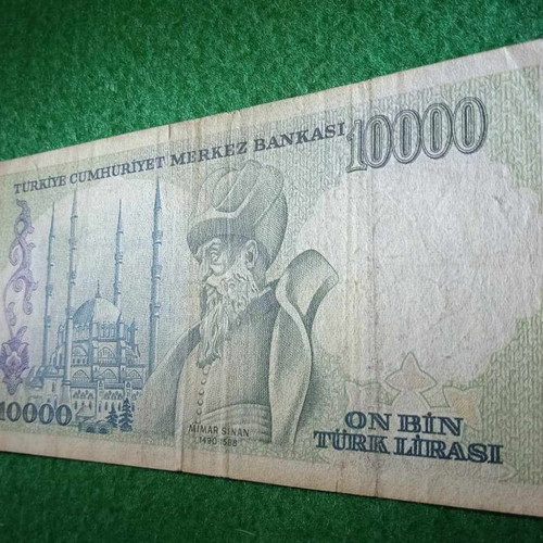 10000 Lira banknote Turkey 1970 used