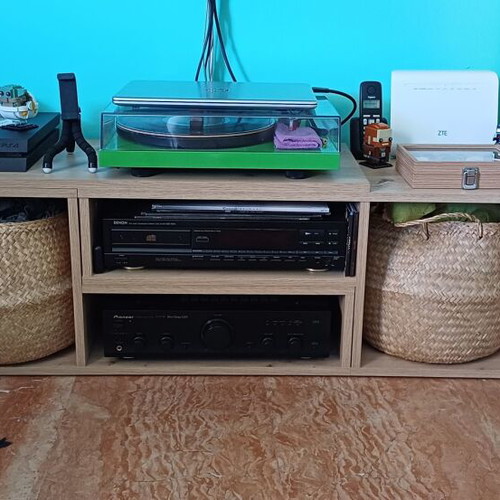 TV unit melamine like new, extendable length 124x35x38 cm
