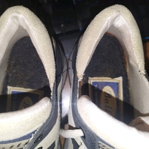 Bulls athletic boots size 36 like new with tags unworn