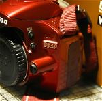 Nikon D3200(red)+Nikon18-140mmVR(new)