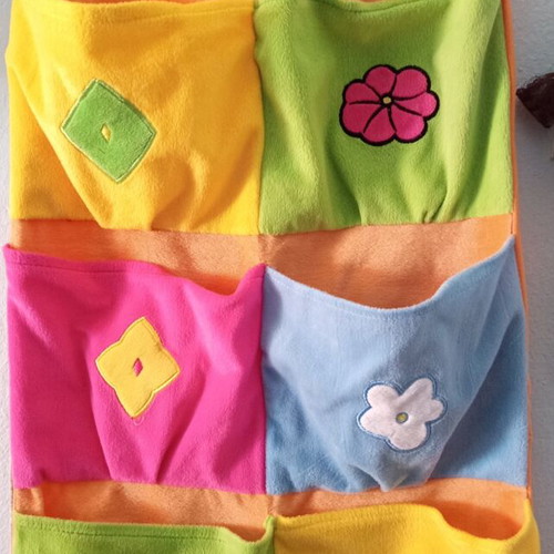 Storage Pockets Hanging Fleece Fabric like new, 6 wide pockets