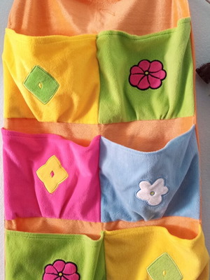 Storage Pockets Hanging Fleece Fabric like new, 6 wide pockets