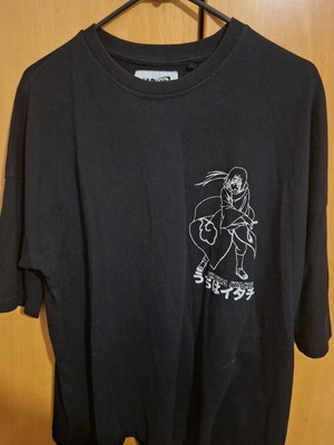 Naruto T-shirt size M like new, Pull & Bear black