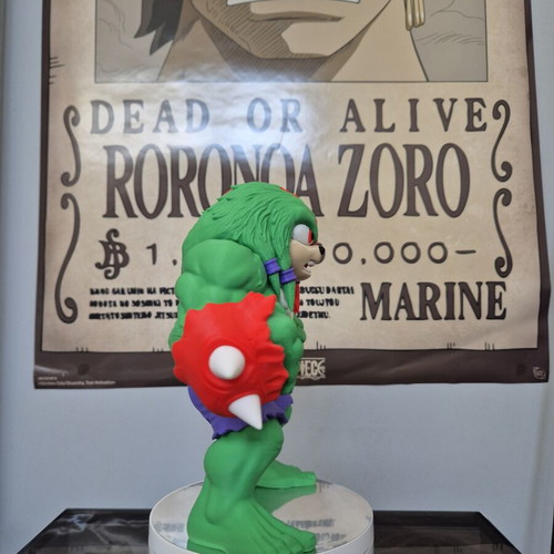 Knuckles x Hulk Collectible Figure like new