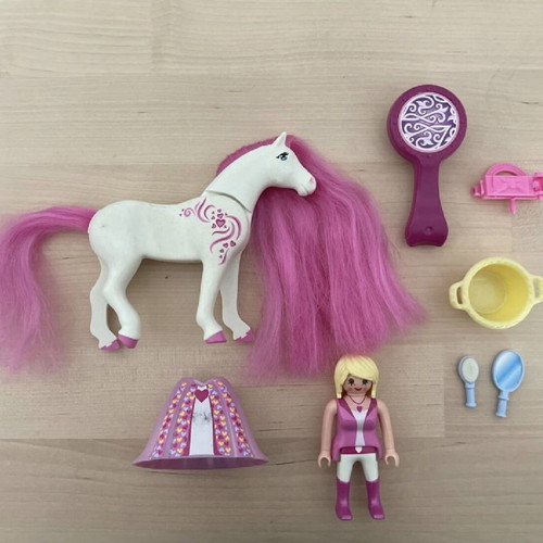 Playmobil 6166 Princess Rosalia with Horse in good condition