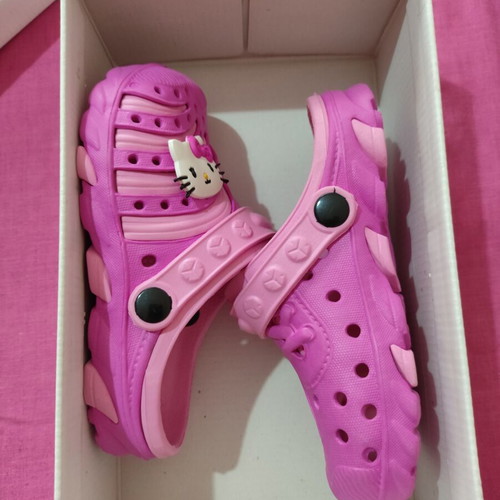 Hello Kitty kids' crocs clogs, pink, size 28