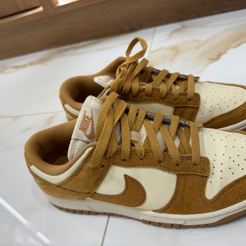 Nike Dunk Low used, size 40, beige and brown