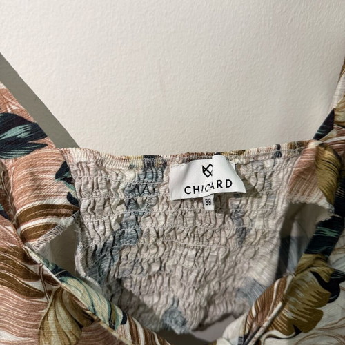 Chicard summer set crop top and high-waisted zip culotte like new, tropical print