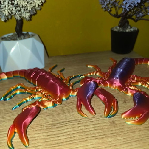 Scorpio miniature figure new, detailed realistic design