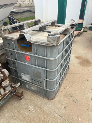 IBC pallet tank new, 1,000-liter capacity
