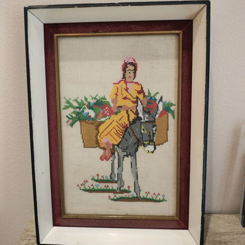 Embroidery used in good condition 22x32