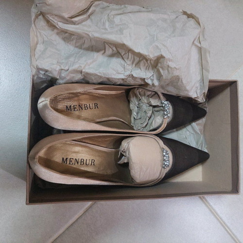 Menbur brown pointed shoes new, size 40