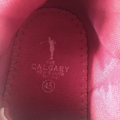 Calgary men's shoes size 45 like new, white casual