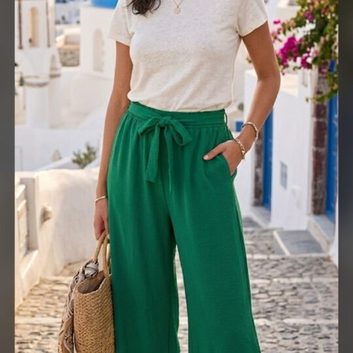 A-Style women's pants green size L like new, airy