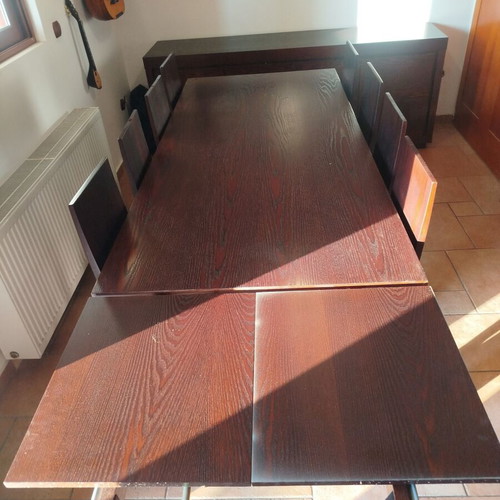 Dining room set like new, solid wood table, 8 chairs, buffet, mirror