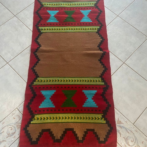 Handmade wool embroidered rug new, woven on loom