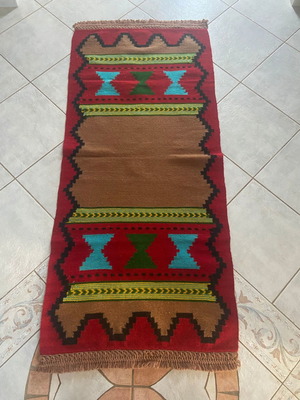 Handmade wool embroidered rug new, woven on loom