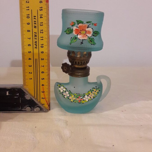 Vintage oil lamp like new, working condition