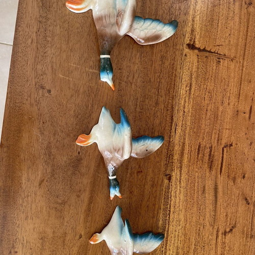 Ceramic flying ducks set of 3 used vintage wall decor