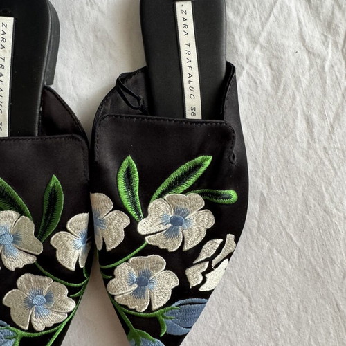 Zara flat mules new, size 36, black with floral embroidery