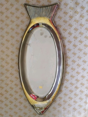Stainless steel 18/10 serving platter like new