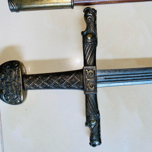 Decorative sword with sheath, 100 cm