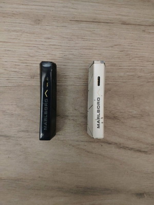 Marlboro lighter pair used, windproof