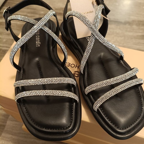 Pierre Cardin flat sandals size 39 new, black with rhinestones