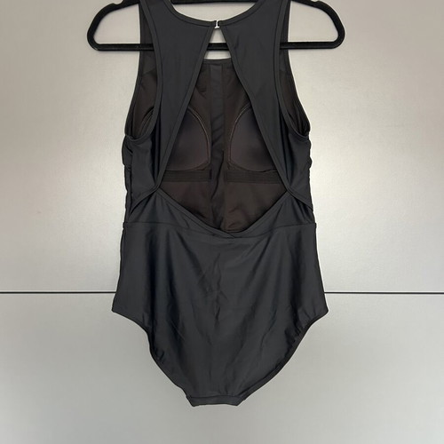 One-piece black swimsuit new, size M
