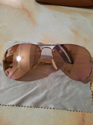 Слънчеви очила Ray Ban употребявани с златиста рамка и огледални стъкла