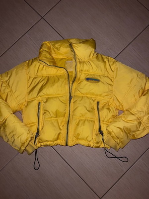 Bershka Puff Bomber yellow size M like new