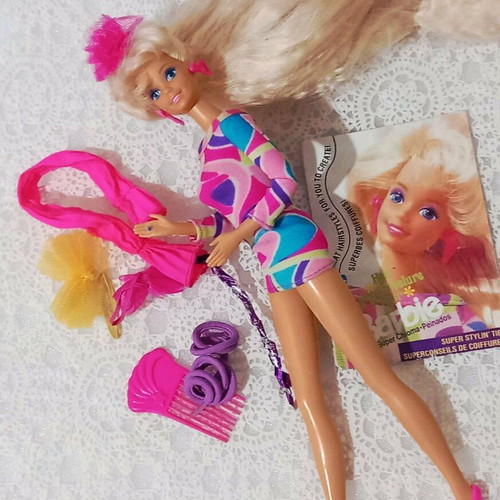Totally Hair Barbie Mattel 1992 like new, collectible
