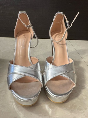 Silver platform sandals size 37 new, 12 cm heel height