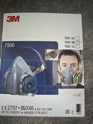 3M 7502 Half Face Mask with 6059 ABEK1 Filters and 5925 P2R Pre-Filters new