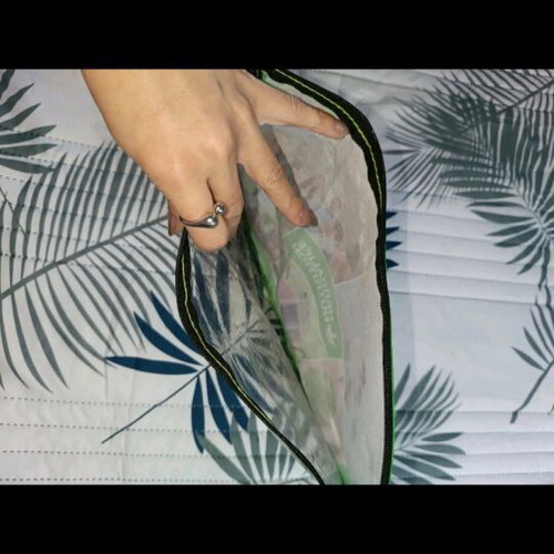 Herbalife Nutrition shoulder bag like new, black and green