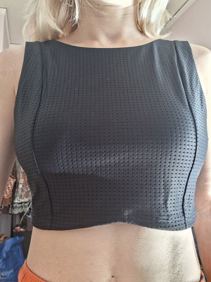 Sports bra, medium size, black