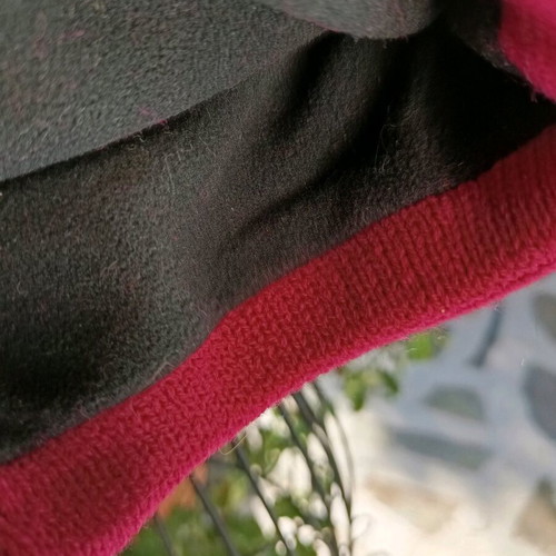 Wool hat with fleece lining new, pink
