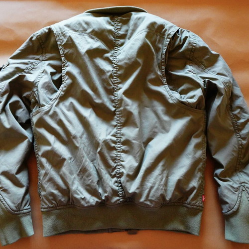 Levi's bomber jacket green XL like new