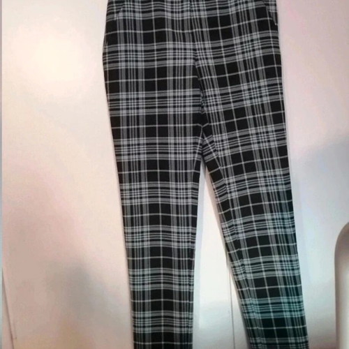 Vener plaid pants black and blue like new, size S