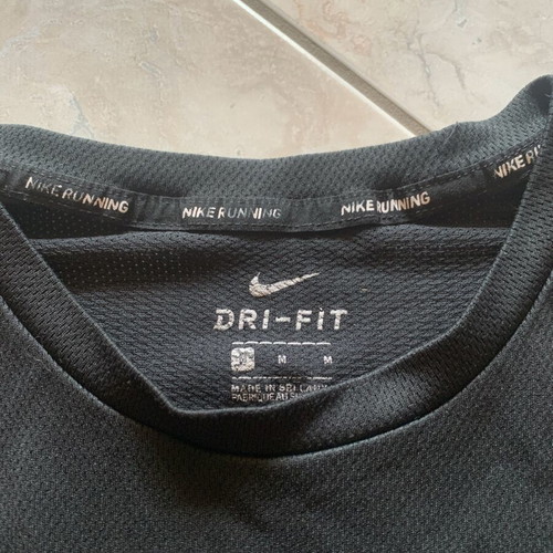 Nike shirt used, size M, black