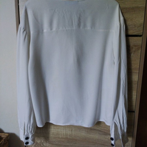 Bershka shirt with unique sleeves and black buttons, like new, size M