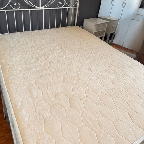 Double mattress 140x190 cm with fabric handles