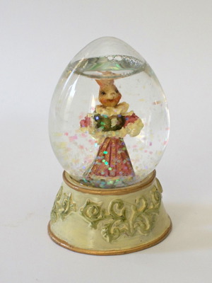 Vintage snow globe with figure like new, height 8 cm