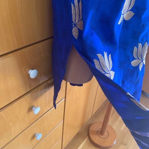 Blue tunic with gold embroidery and side slit, new, size L