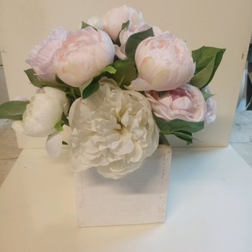Wooden box white with peonies 32x27x27cm
