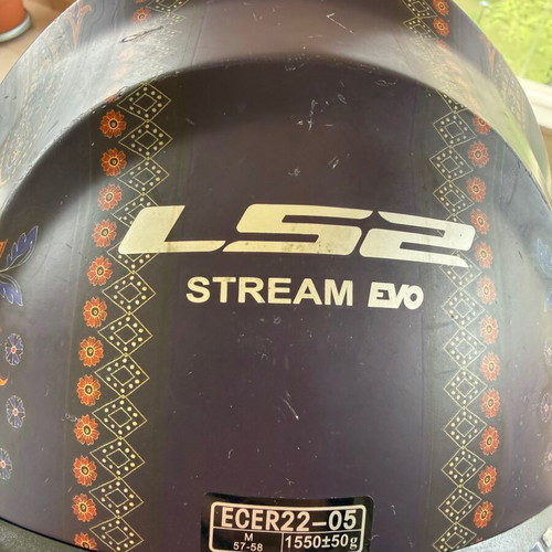 LS2 Stream Evo Boho Helmet (FF320) like new size Medium
