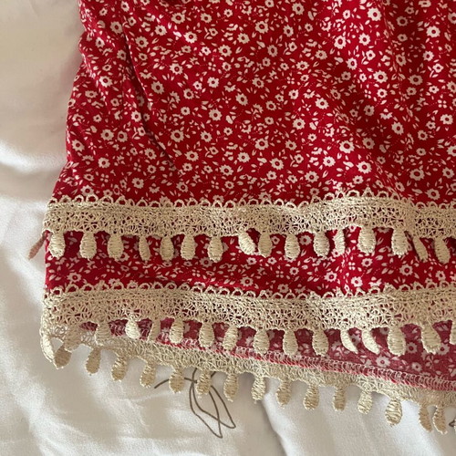 Shorts like new, red with beige lace