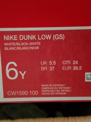 Nike Dunk Low (GS) sneakers, white and black