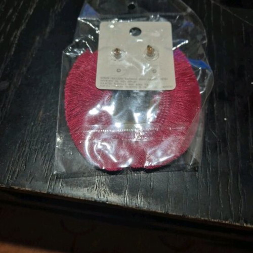 Dangling earrings fuchsia new
