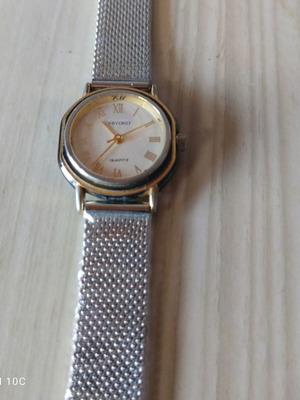 Ρολόι γυναικείο Miyoko Quartz σαν καινούργιο με μεταλλικό μπρασελέ